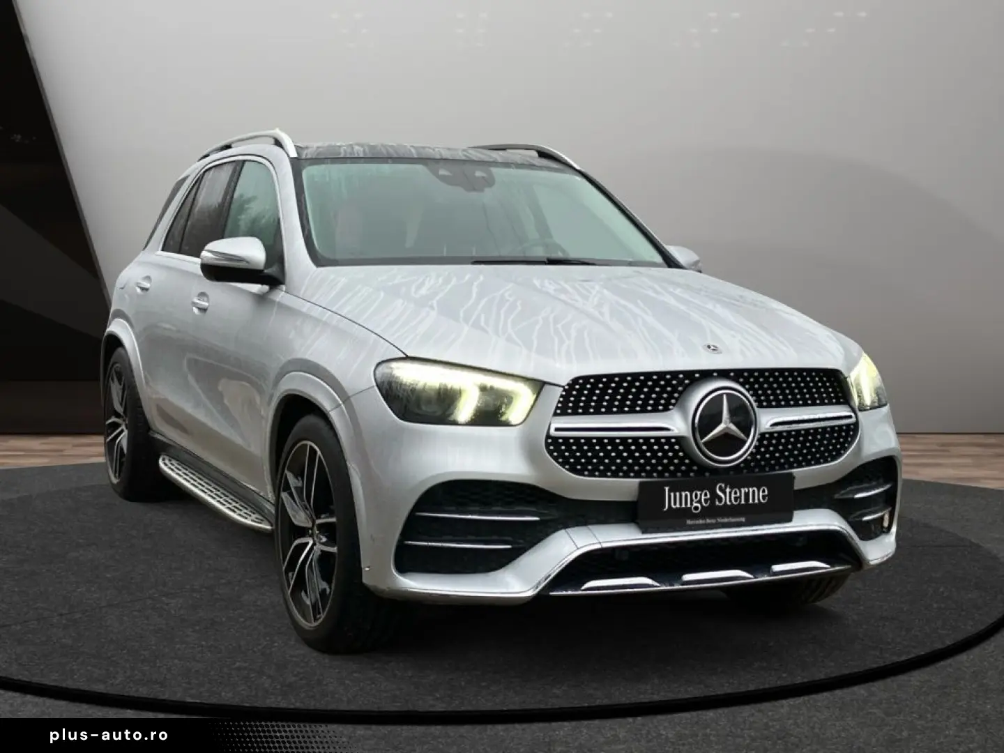 MERCEDES-BENZ GLE 400 d 4M AMG PANO AHK MULTIBEAM 360 MEMO