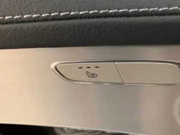 MERCEDES-BENZ GLC 300 e 4M 2x AMG Line