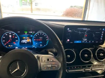 MERCEDES-BENZ GLC 300 e 4M 2x AMG Line