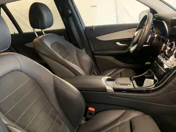 MERCEDES-BENZ GLC 300 e 4M 2x AMG Line