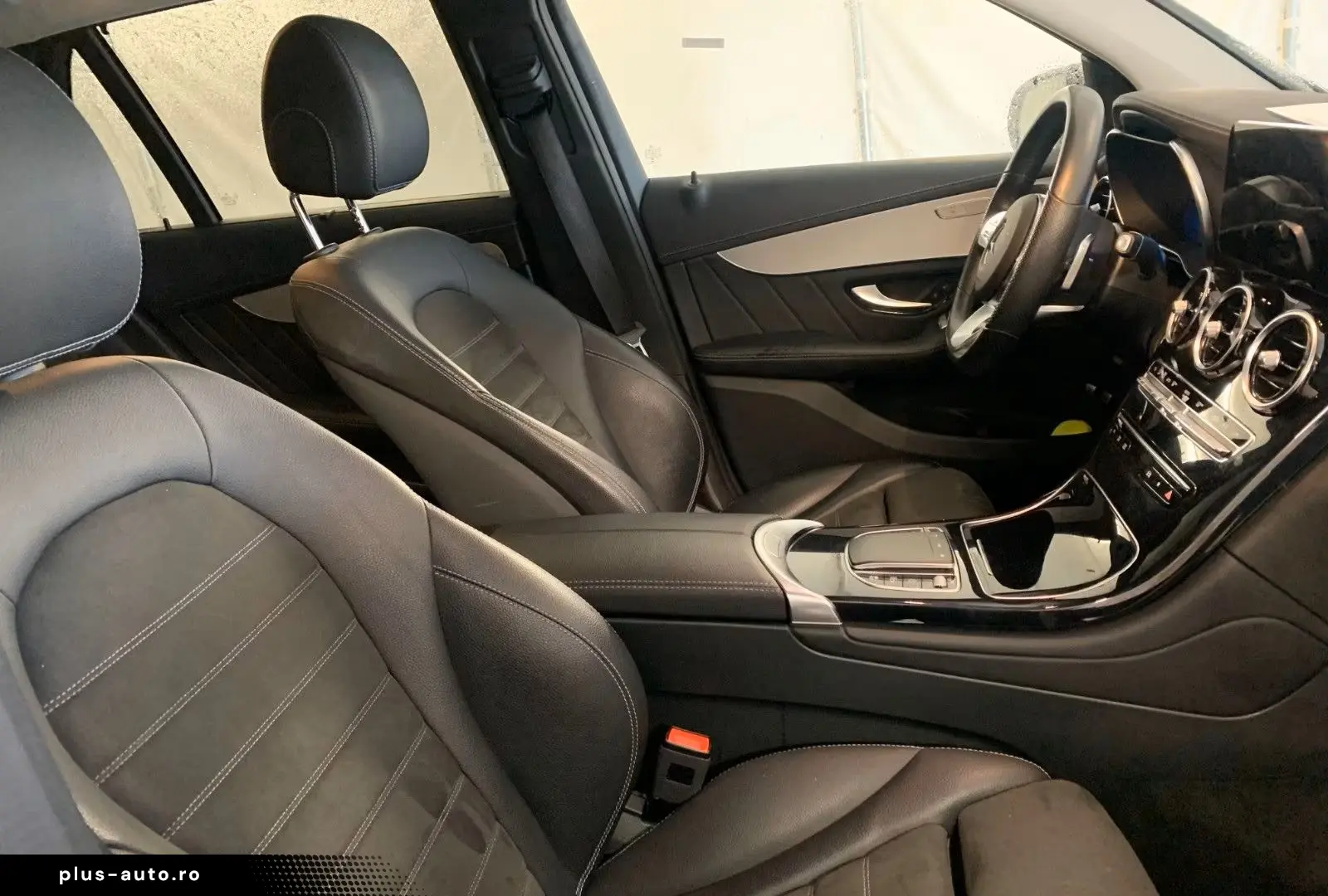 MERCEDES-BENZ GLC 300 e 4M 2x AMG Line