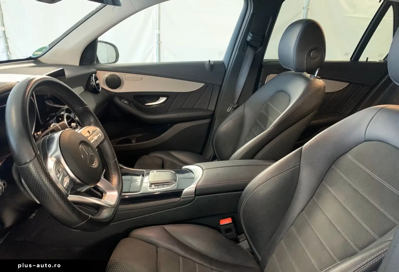 MERCEDES-BENZ GLC 300 e 4M 2x AMG Line