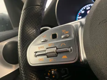 MERCEDES-BENZ GLC 300 e 4M 2x AMG Line