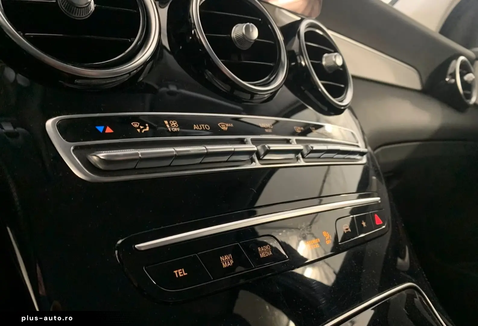 MERCEDES-BENZ GLC 300 e 4M 2x AMG Line