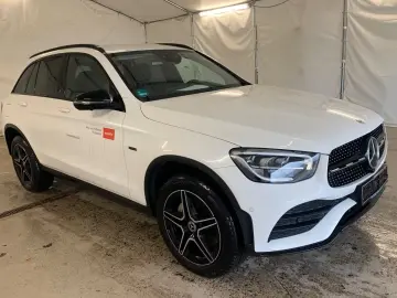 MERCEDES-BENZ GLC 300 e 4M 2x AMG Line