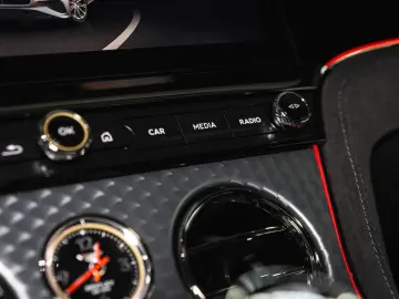 BENTLEY Continental GT Speed V8 Hybrid First Edition