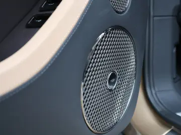 BENTLEY Continental GTC V8 Hybrid Mulliner