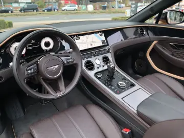 BENTLEY Continental GTC V8 Hybrid Mulliner