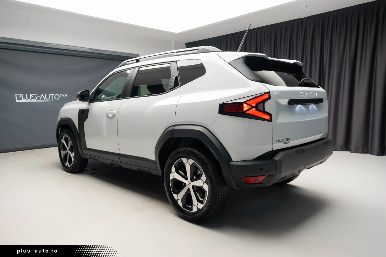 Dacia Duster 4x4 Hybrid GPL Automata model 2026