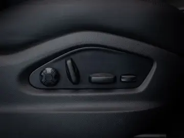 Porsche Cayenne E-Hybrid HA-Lenk HeadUp Luft