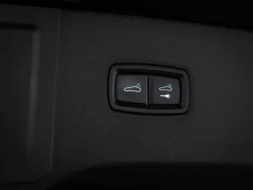 Porsche Cayenne E-Hybrid HA-Lenk HeadUp Luft