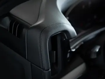 Porsche Cayenne E-Hybrid HA-Lenk HeadUp Luft