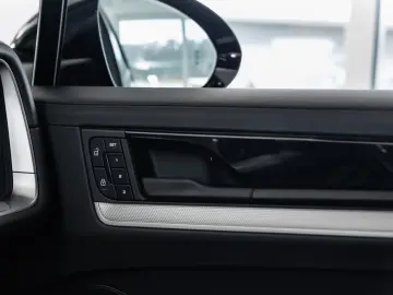 Porsche Cayenne E-Hybrid HA-Lenk HeadUp Luft