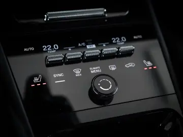 Porsche Cayenne E-Hybrid HA-Lenk HeadUp Luft