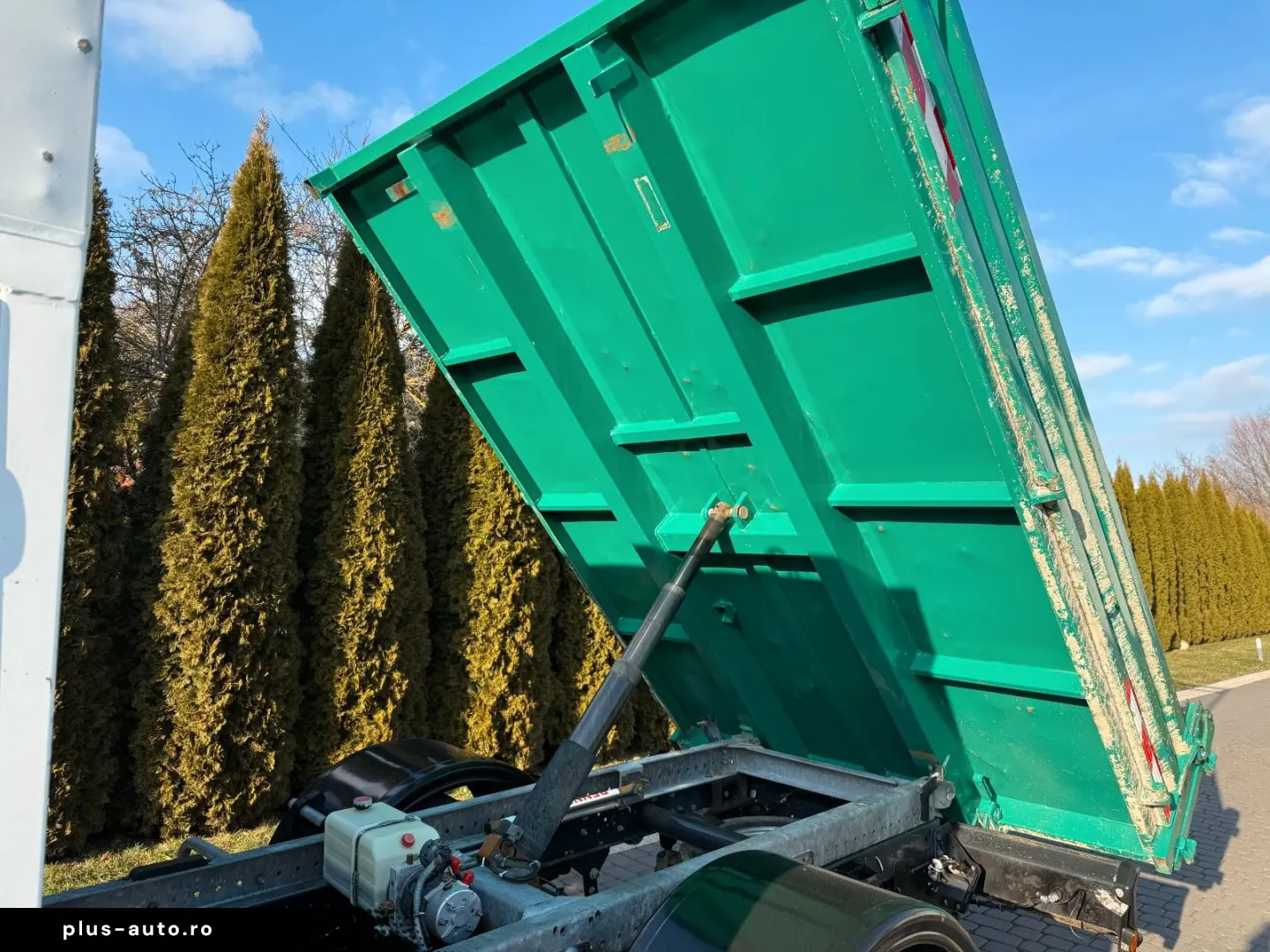 IVECO 35 C 16 TIPPER TOOL BOX
