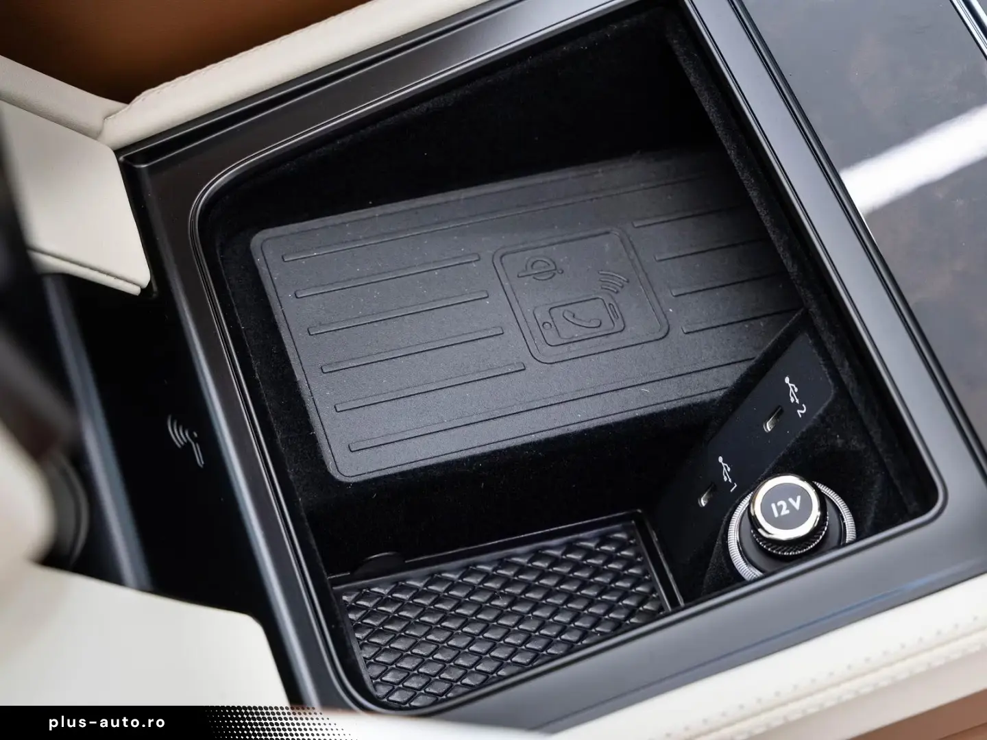 Bentley Continental GTC Azure (MY26) Hybrid