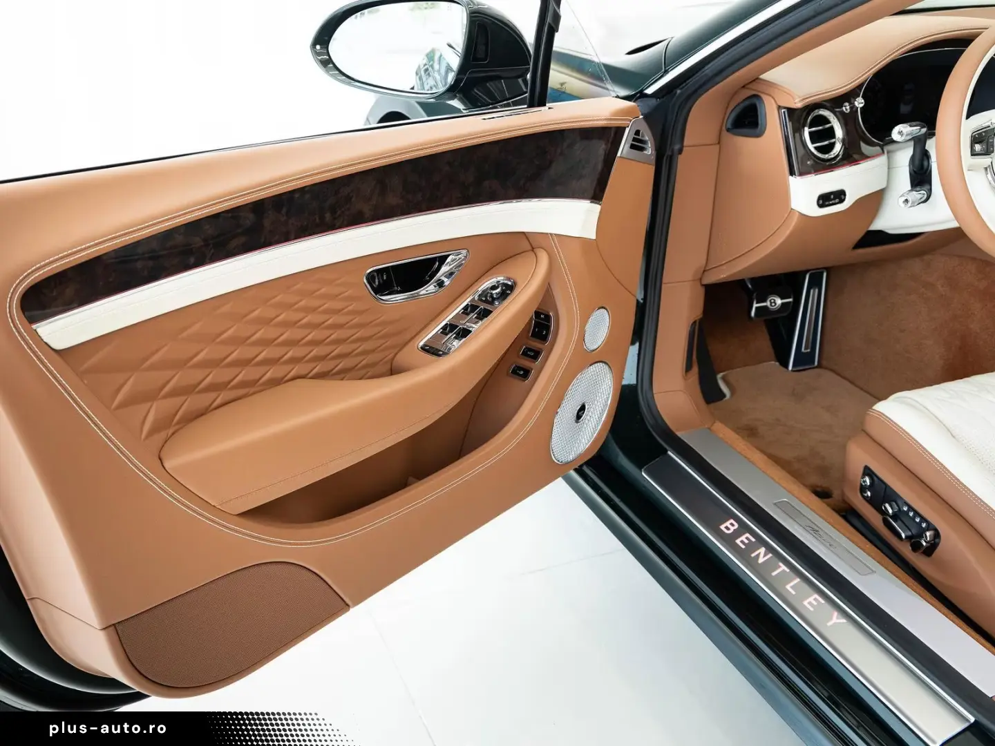 Bentley Continental GTC Azure (MY26) Hybrid