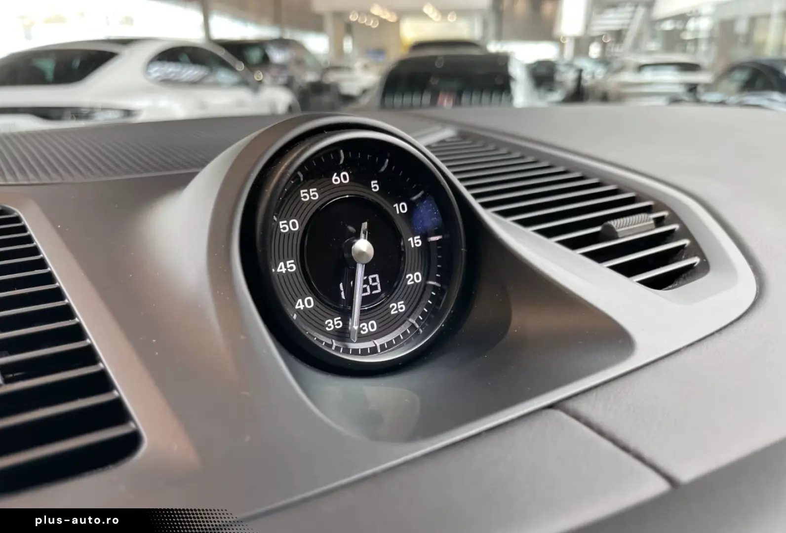 Porsche Cayenne Coupe InnoDrive Head-Up Surround-