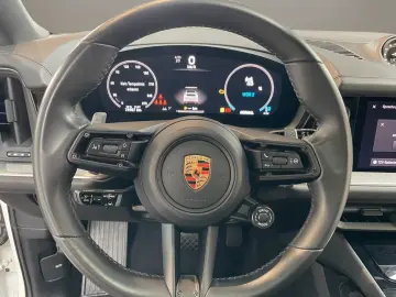 Porsche Cayenne Coupe InnoDrive Head-Up Surround-