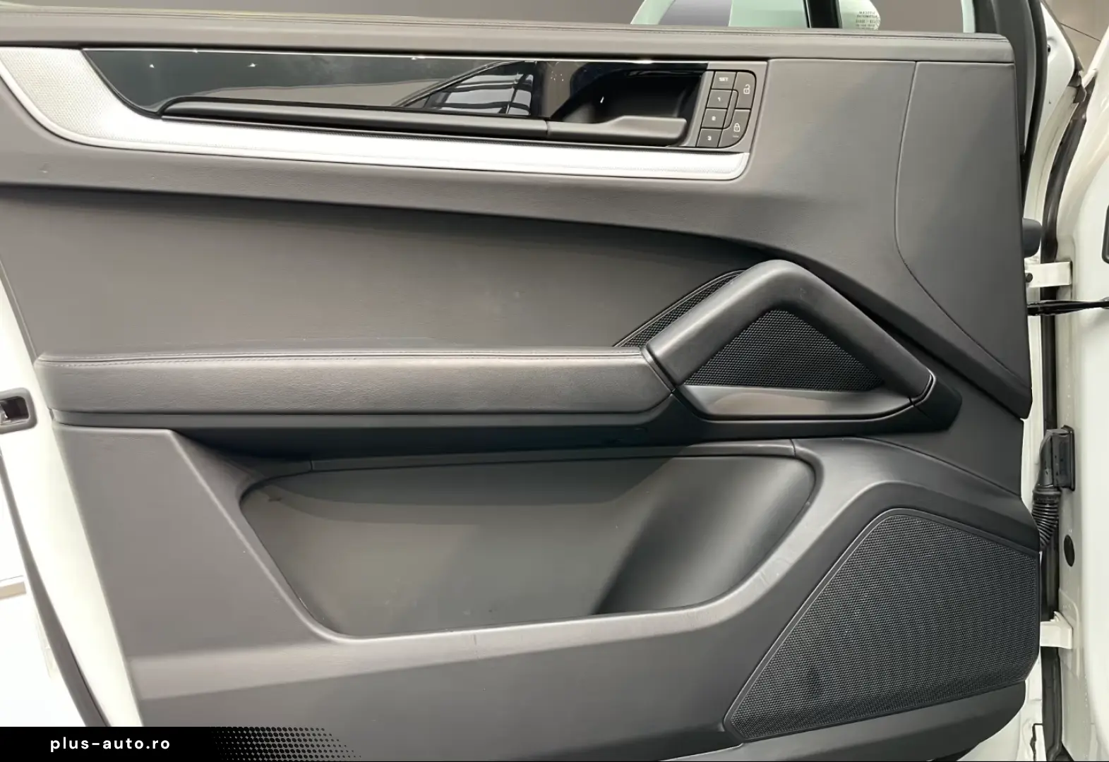 Porsche Cayenne Coupe InnoDrive Head-Up Surround-