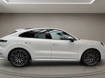 Porsche Cayenne Coupe InnoDrive Head-Up Surround-