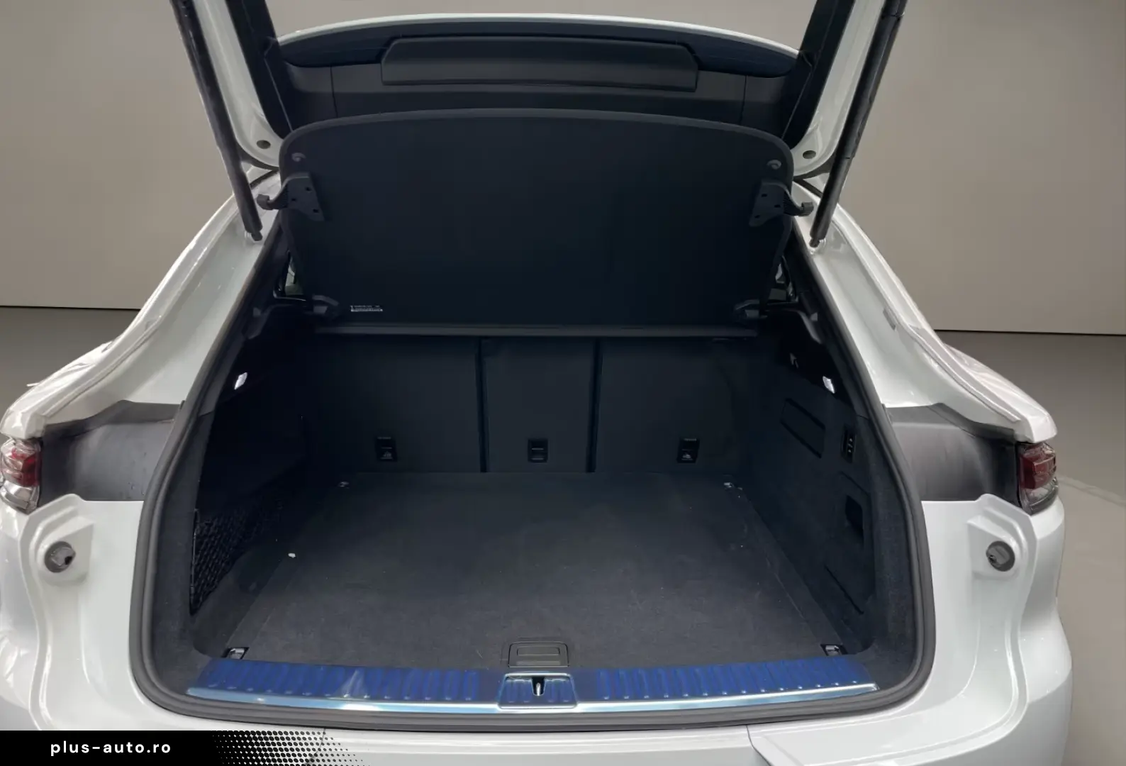 Porsche Cayenne Coupe InnoDrive Head-Up Surround-