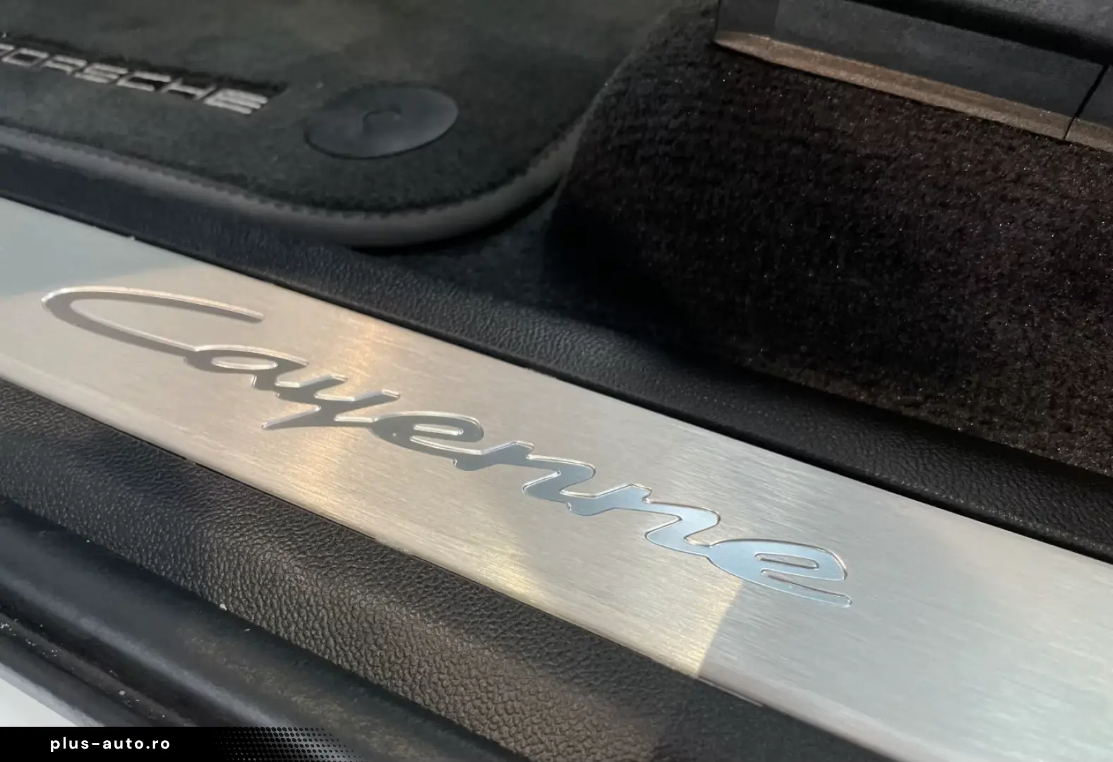 Porsche Cayenne Coupe InnoDrive Head-Up Surround-