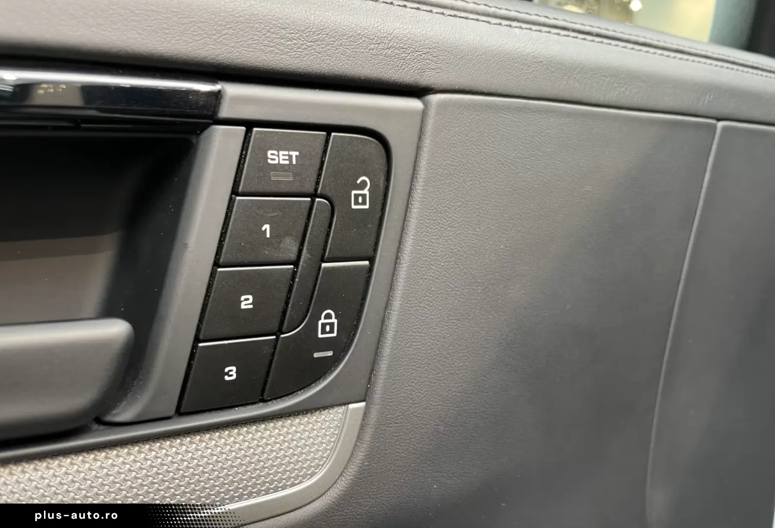 Porsche Cayenne Coupe InnoDrive Head-Up Surround-