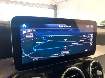 MERCEDES-BENZ GLC 300 e 4M AMG