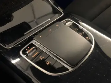 MERCEDES-BENZ GLC 300 e 4M AMG