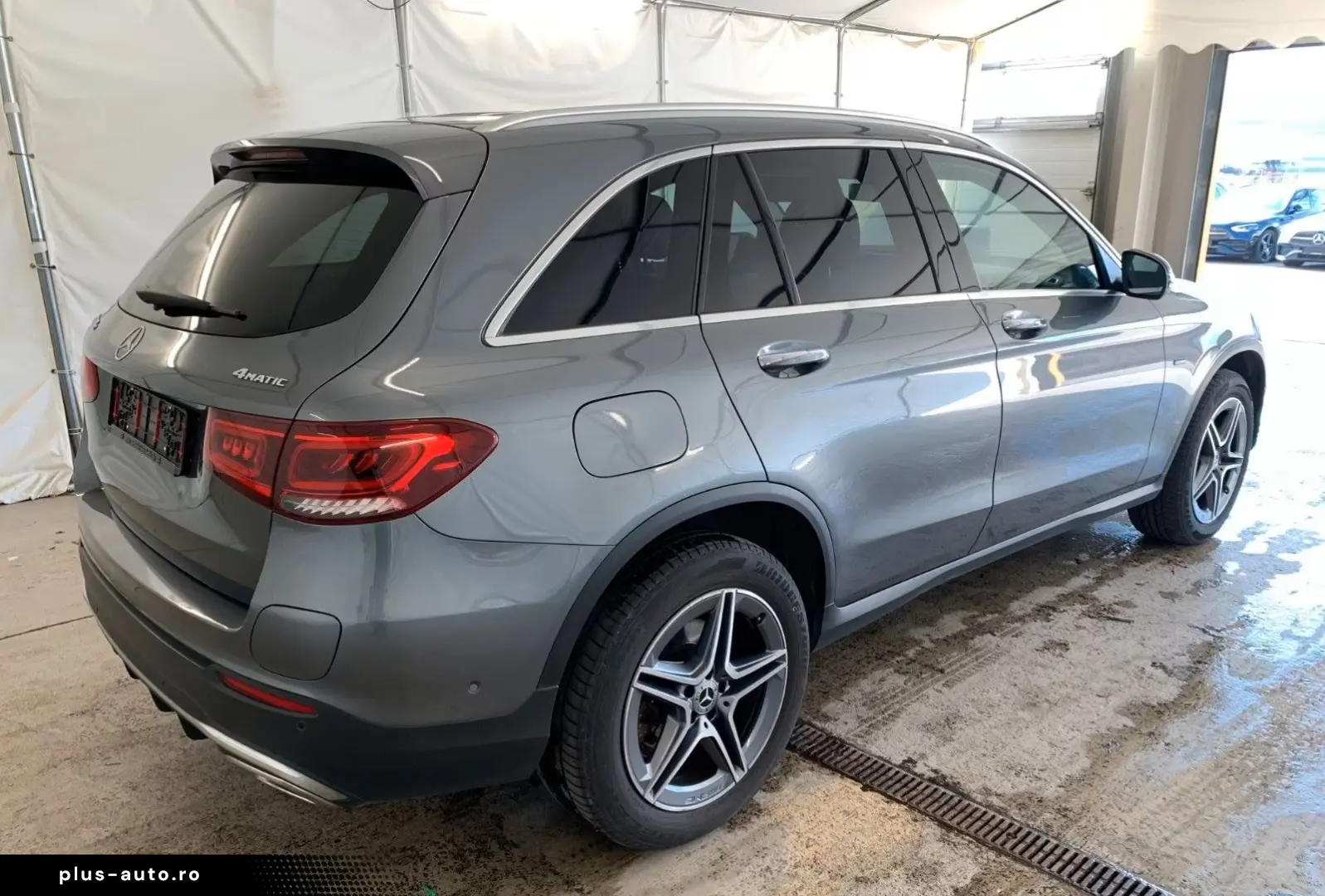 MERCEDES-BENZ GLC 300 e 4M AMG