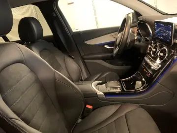 MERCEDES-BENZ GLC 300 e 4M AMG
