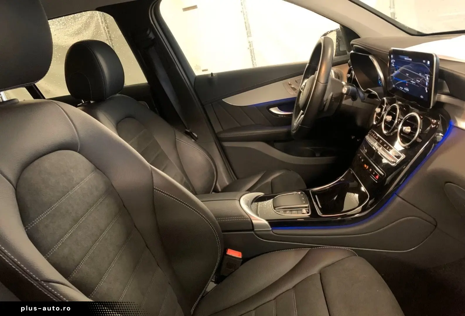 MERCEDES-BENZ GLC 300 e 4M AMG