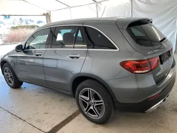 MERCEDES-BENZ GLC 300 e 4M AMG