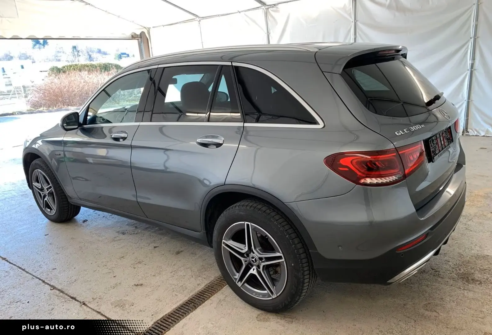 MERCEDES-BENZ GLC 300 e 4M AMG