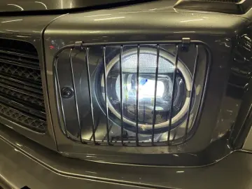 MERCEDES-BENZ G 500 AMG