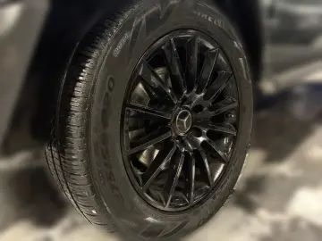 MERCEDES-BENZ G 500 AMG