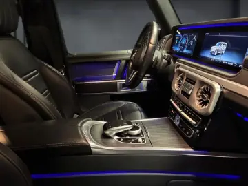 MERCEDES-BENZ G 500 AMG