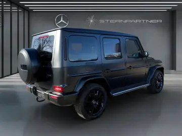 MERCEDES-BENZ G 500