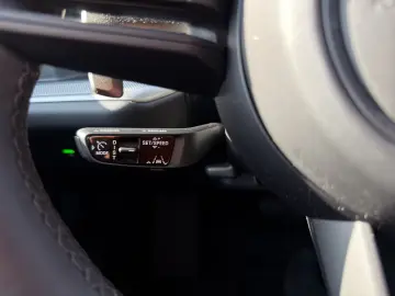 Porsche Cayenne E-Hybrid   InnoDrive   BOSE