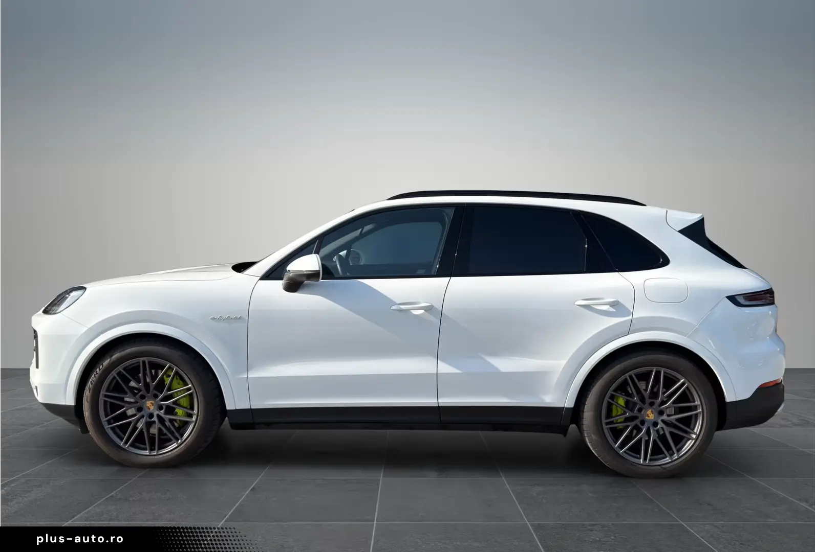 Porsche Cayenne E-Hybrid   InnoDrive   BOSE