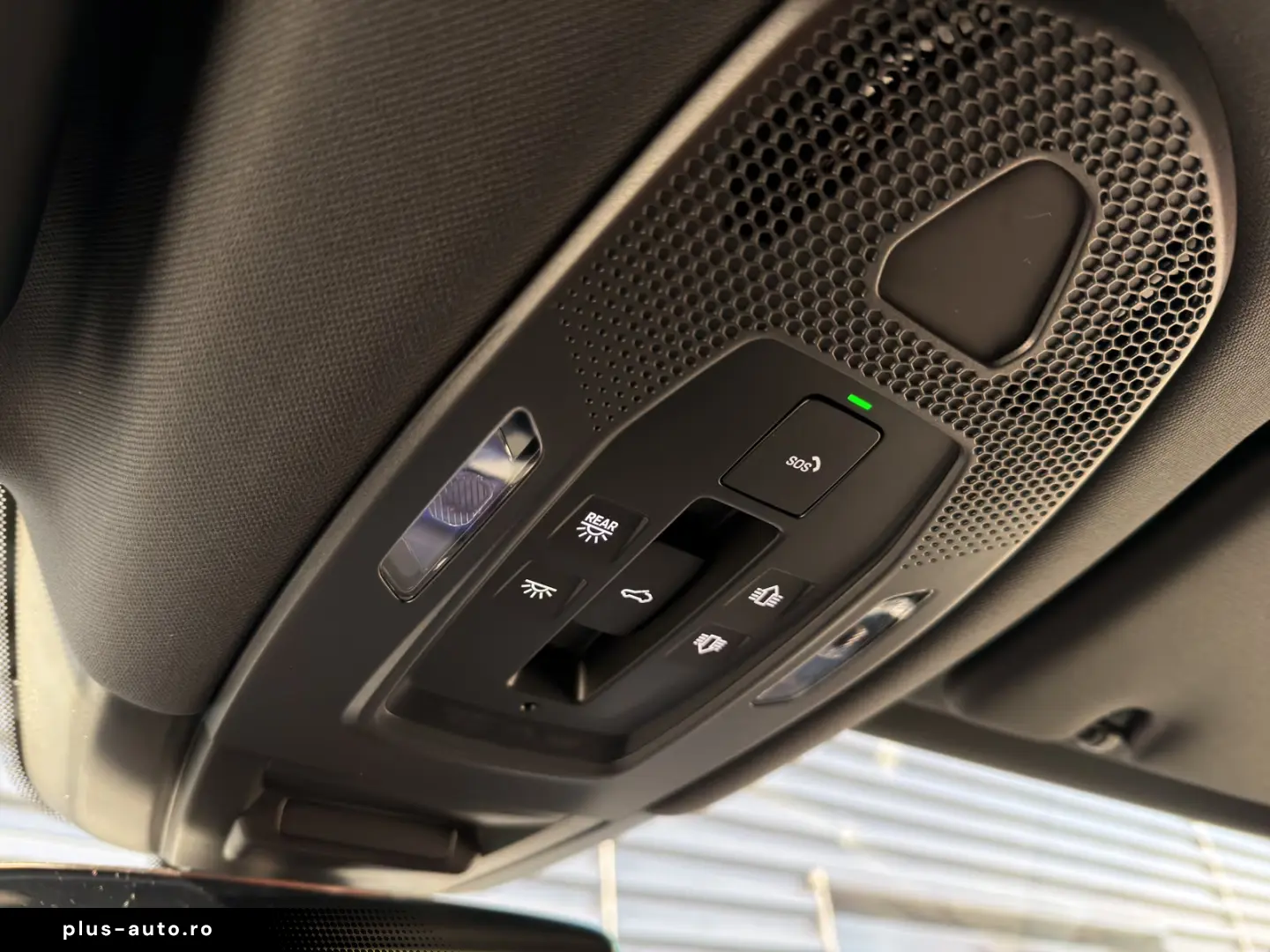 Porsche Cayenne E-Hybrid   InnoDrive   BOSE