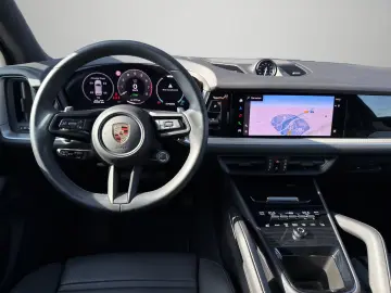 Porsche Cayenne E-Hybrid   InnoDrive   BOSE