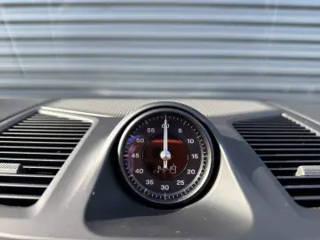 Porsche Cayenne E-Hybrid   InnoDrive   BOSE