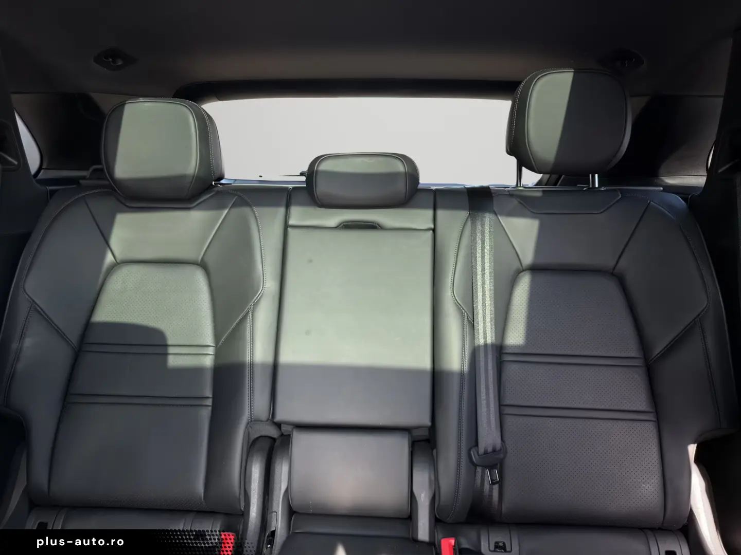 Porsche Cayenne E-Hybrid   InnoDrive   BOSE