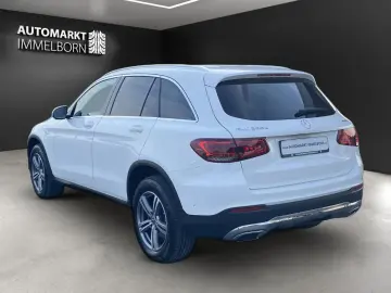 MERCEDES-BENZ GLC 300e