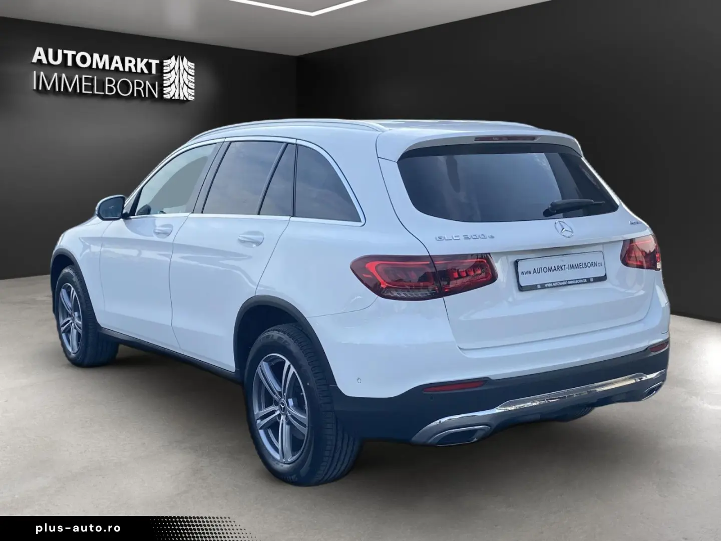 MERCEDES-BENZ GLC 300e