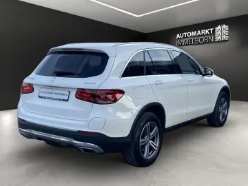 MERCEDES-BENZ GLC 300e