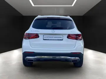 MERCEDES-BENZ GLC 300e