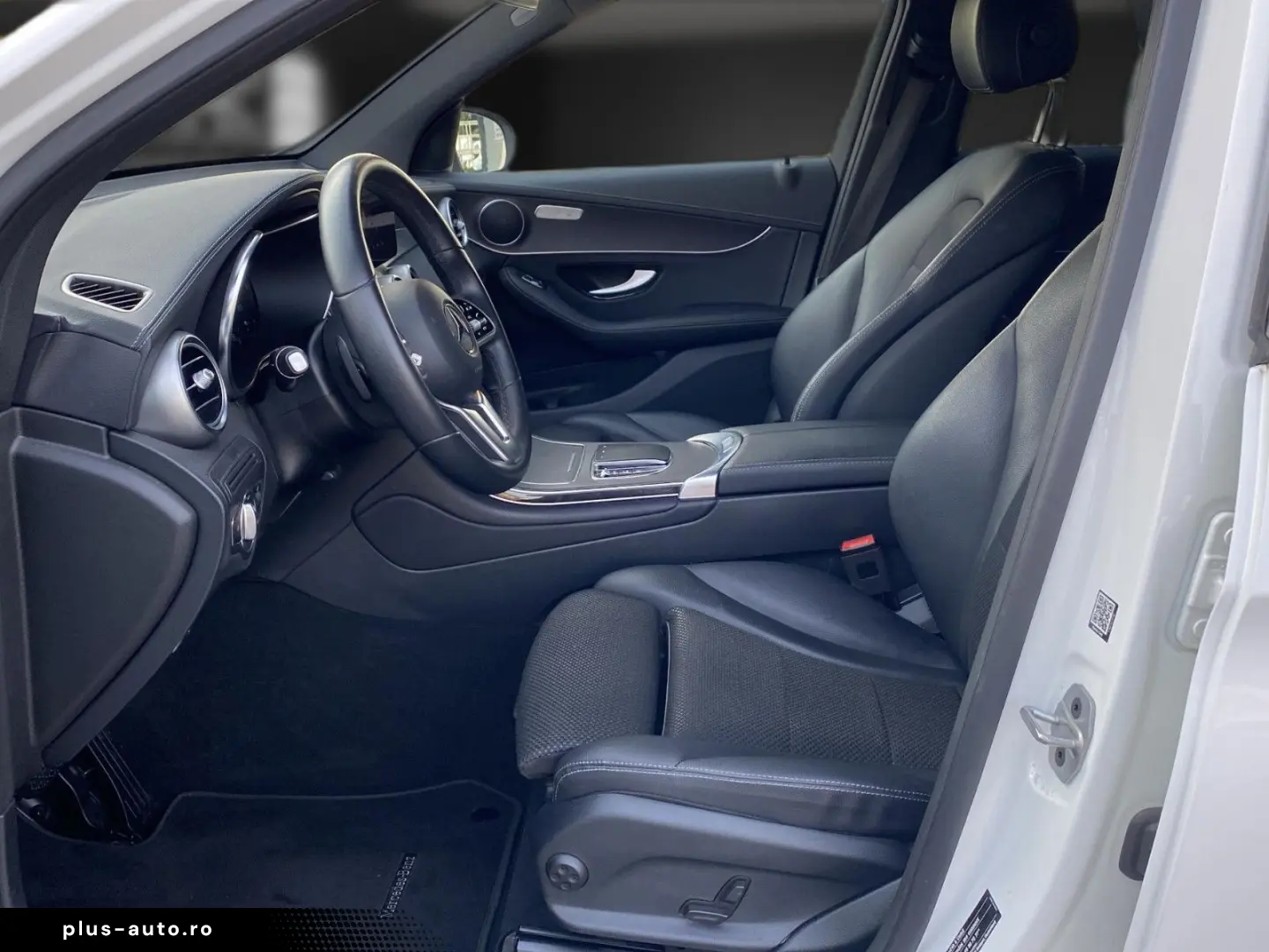 MERCEDES-BENZ GLC 300e